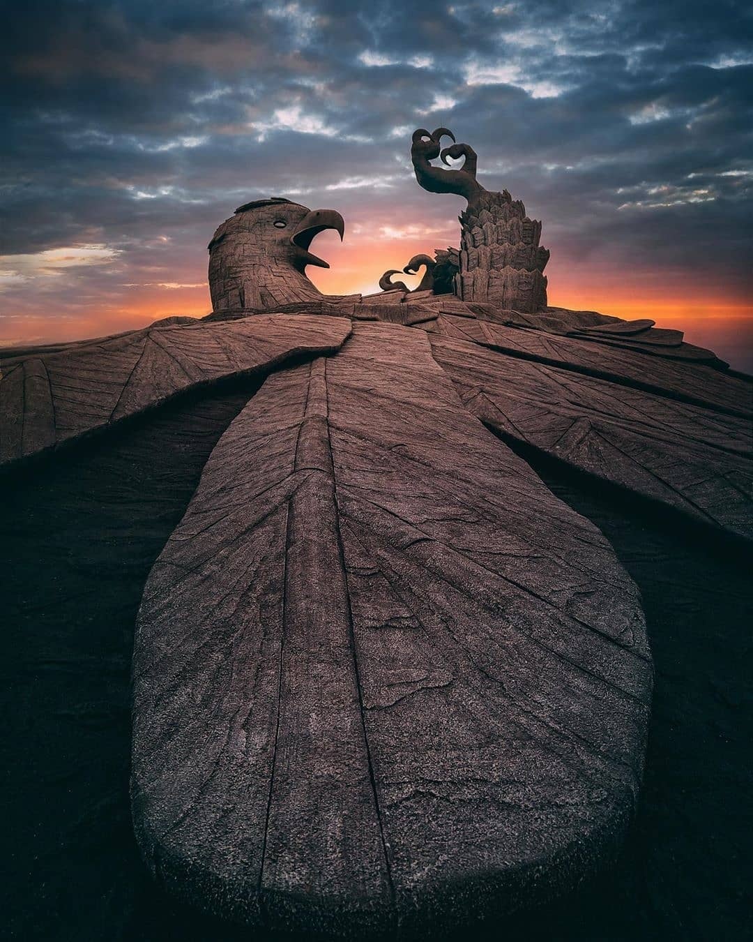 Tuong dai bang lon nhat the gioi anh 8