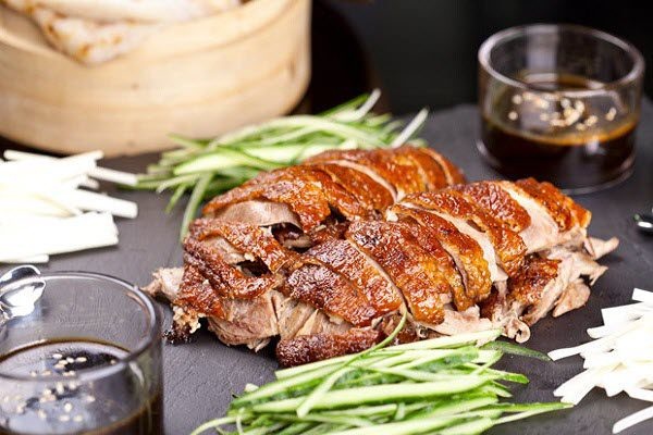 Bi quyet lam vit quay Bac Kinh da vang gion dung dieu hinh anh