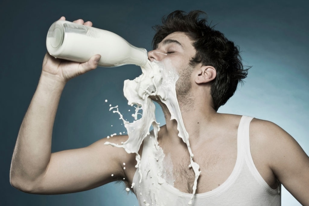 Dieu gi xay ra neu uong sua hong? hinh anh