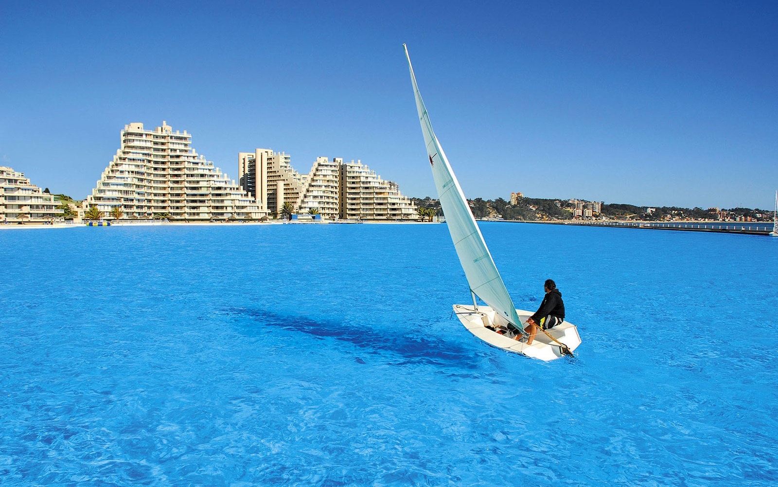 ho boi rong nhat the gioi anh 6