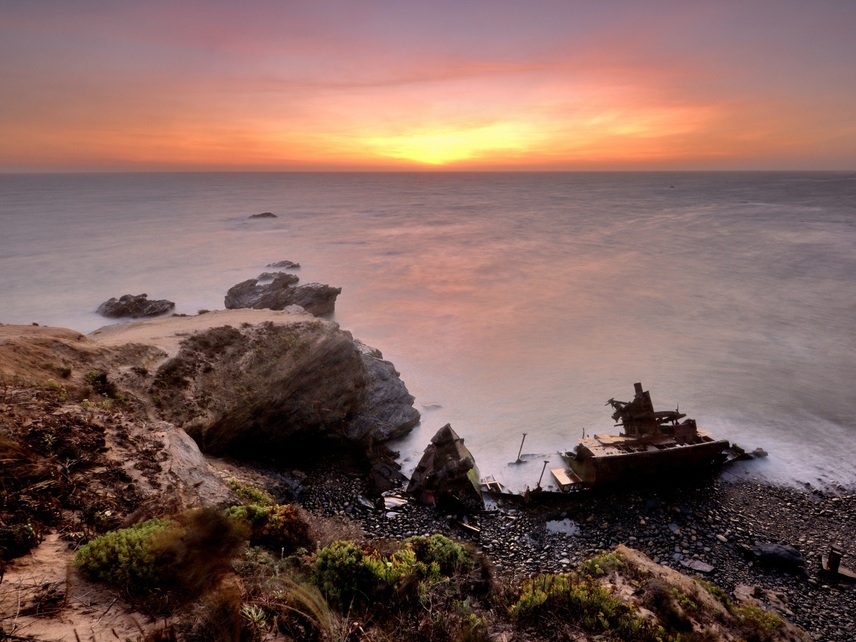 bai bien co xac tau dam anh 5