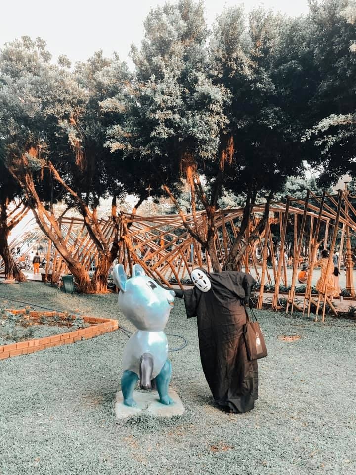 hóa thân Vô Diện đi du lịch ảnh 5 hoa than Vo Dien di du lich anh 5