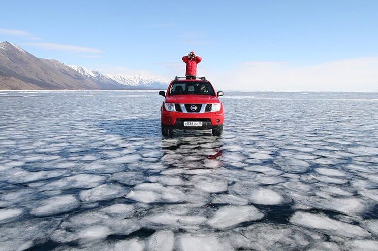 Di oto tren lop bang ran nut cua ho nuoc ngot gia nhat the gioi hinh anh