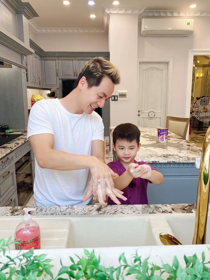 vo chong Dang Khoi anh 15