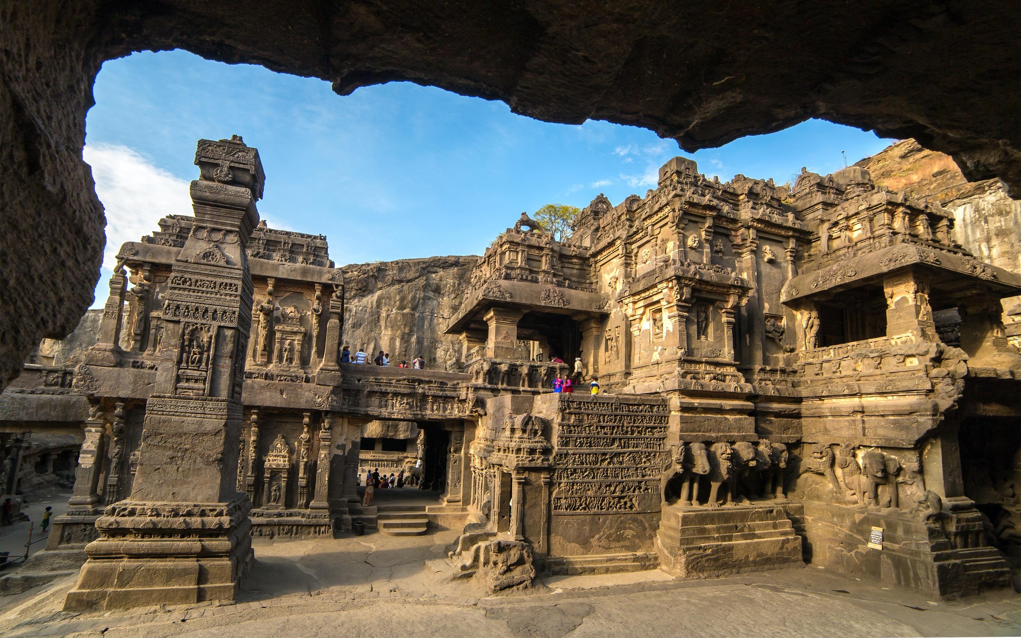 Ngoi den Kailasa anh 2