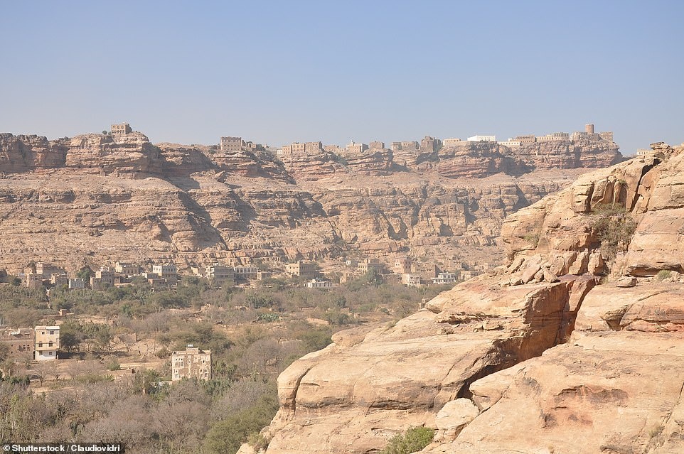 Cung điện đá Dar al-Hajar ảnh 10 Cung dien da Dar al-Hajar anh 10