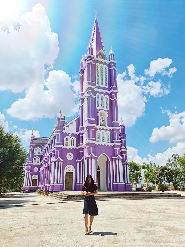 nhà thờ màu tím ở Nghệ An ảnh 2 nha tho mau tim o Nghe An anh 2
