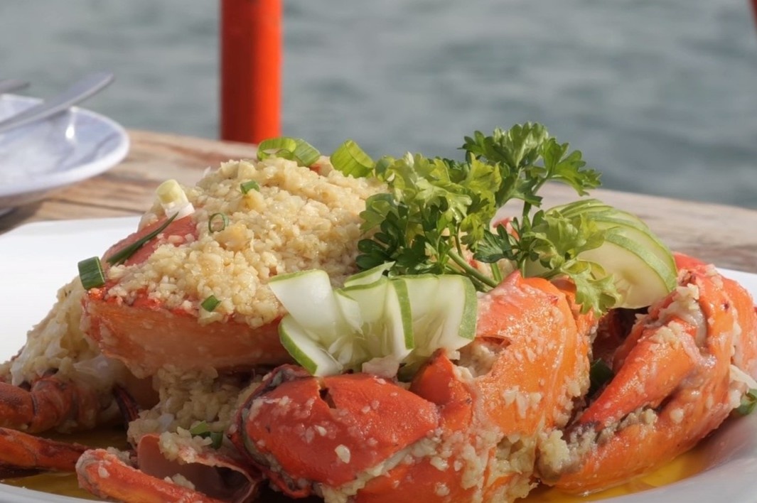 Tro tai lam cua chien sot bo toi chieu dai ca nha hinh anh