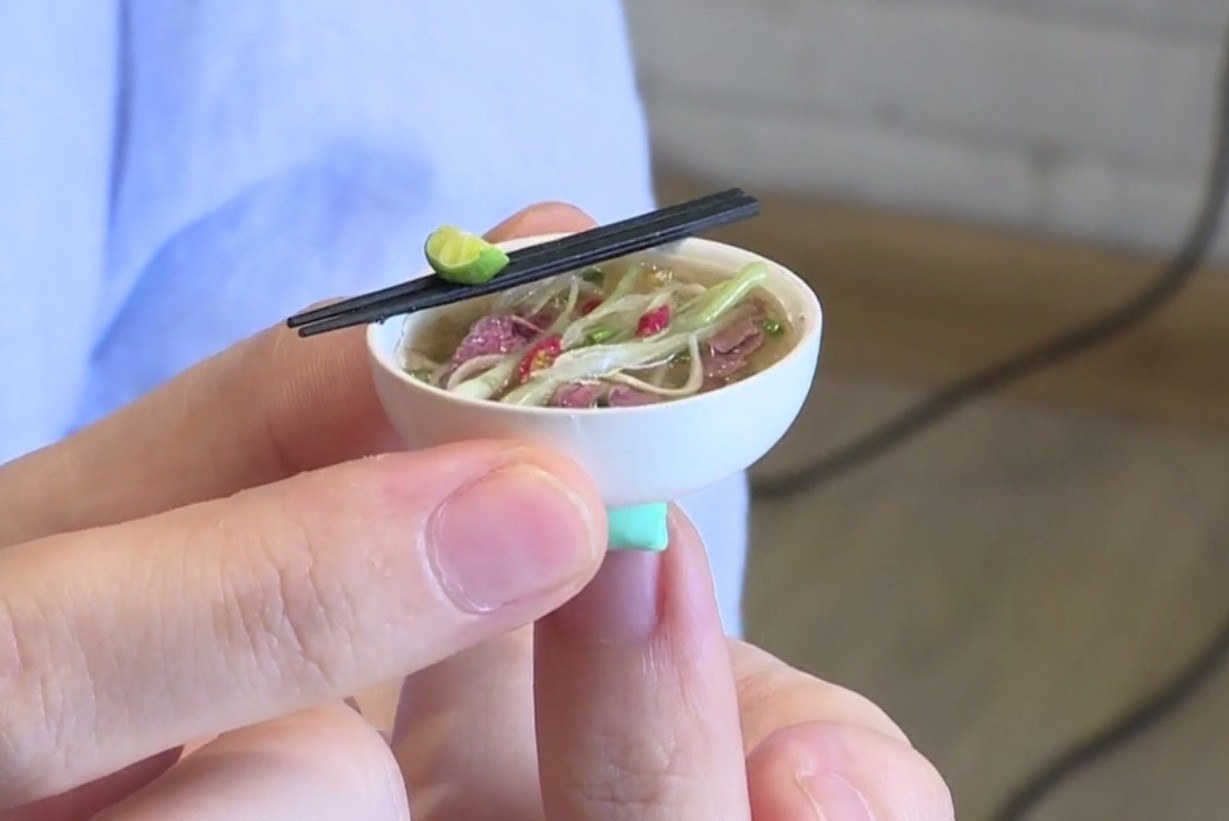 Bat pho phien ban chi lon hon dong xu co gia 80 USD hinh anh