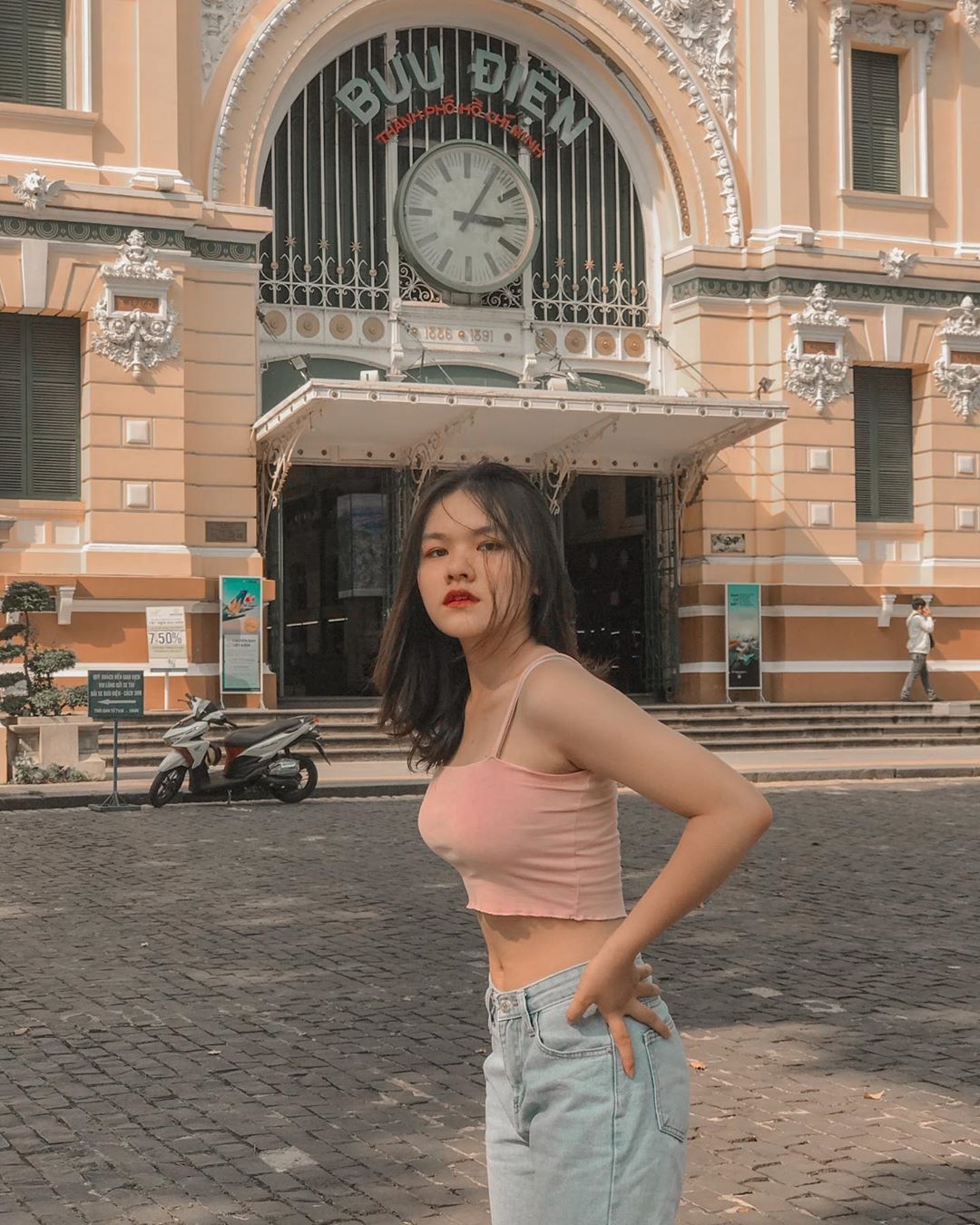 Những tòa nhà cổ ở TP.HCM ảnh 2 Nhung toa nha co o TP.HCM anh 2