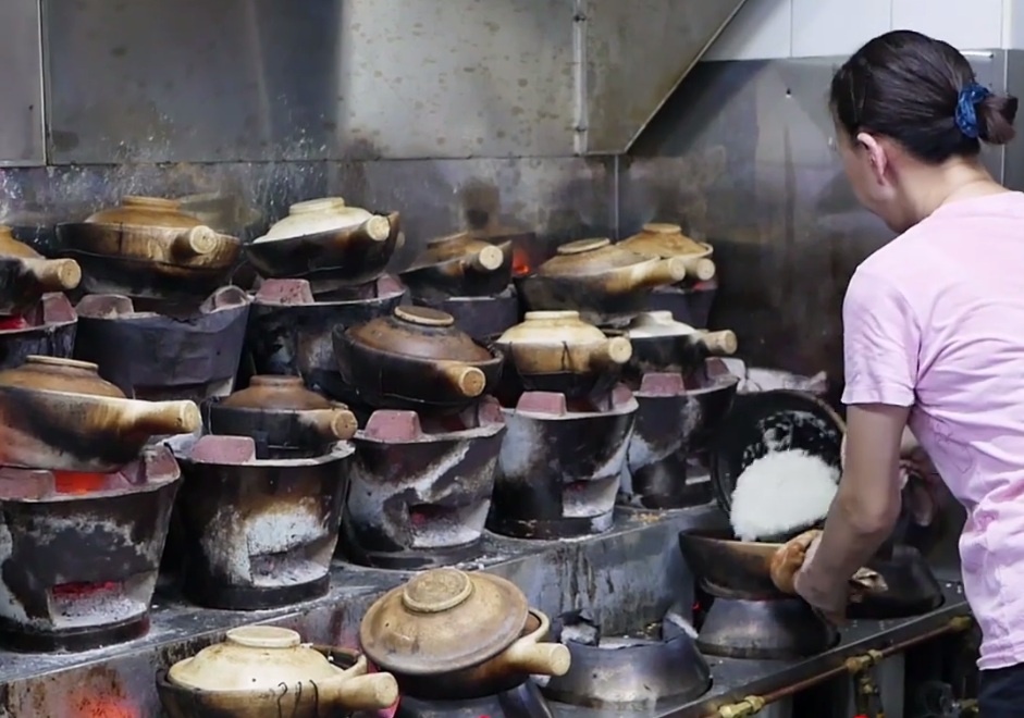 Nha hang com nieu danh tieng 40 nam o Singapore hinh anh