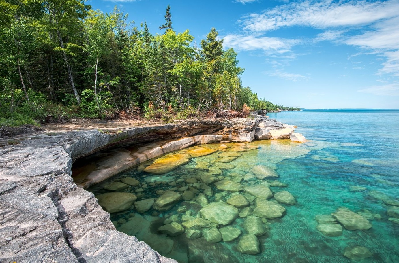 Dat nuoc nhieu ho nhat the gioi anh 2