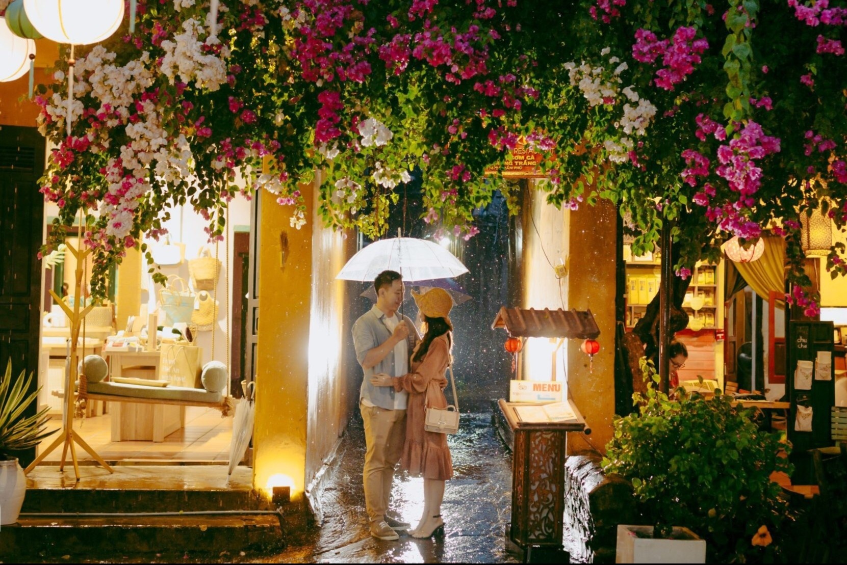 Hoi An ngay mua lang man trong khung hinh lua doi hinh anh