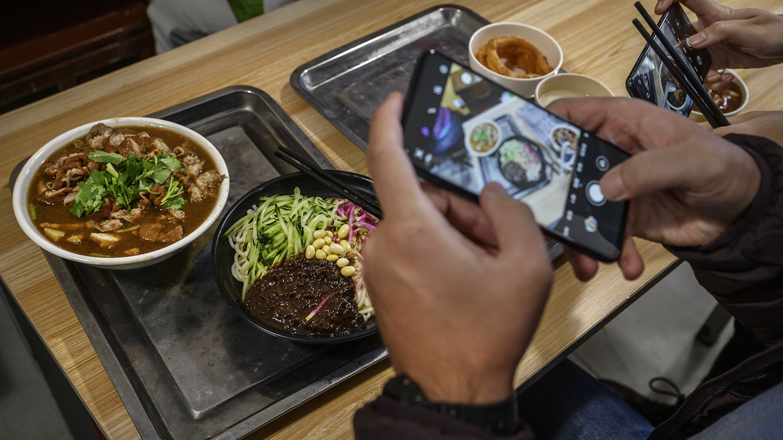 quan mi Biden tung an anh 1