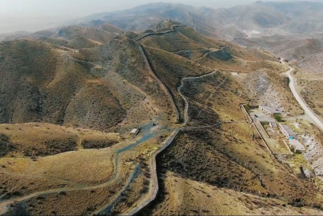 Ve cua Van Ly Truong Thanh nhin tu tren cao hinh anh