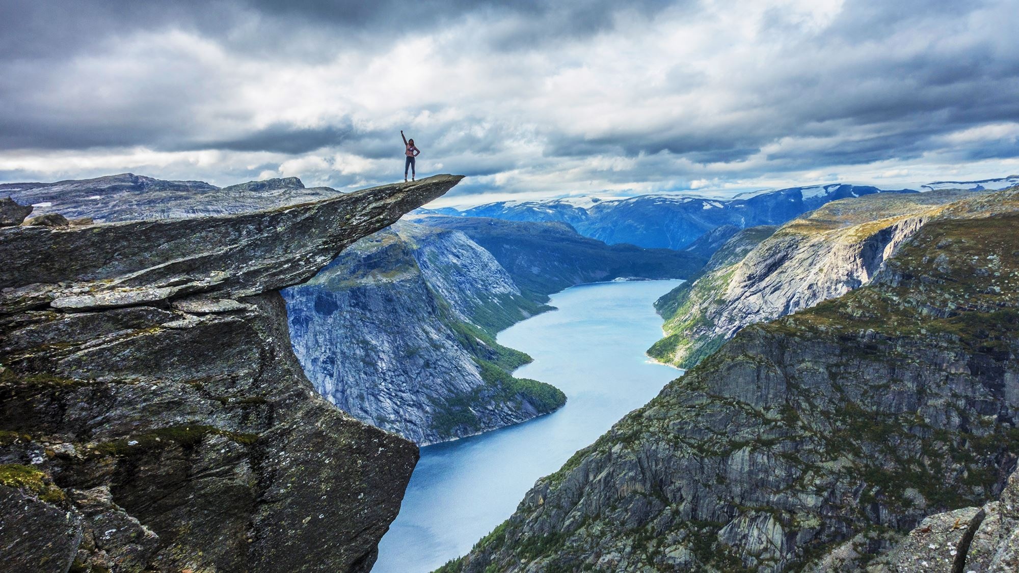 diem check-in tu than tren the gioi anh 6