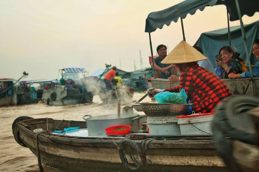 ve mien Tay dip Tet Duong lich anh 7