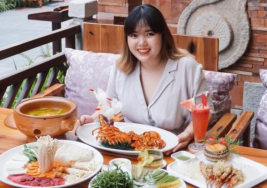 Nha hang hai san sang trong o Da Nang hinh anh