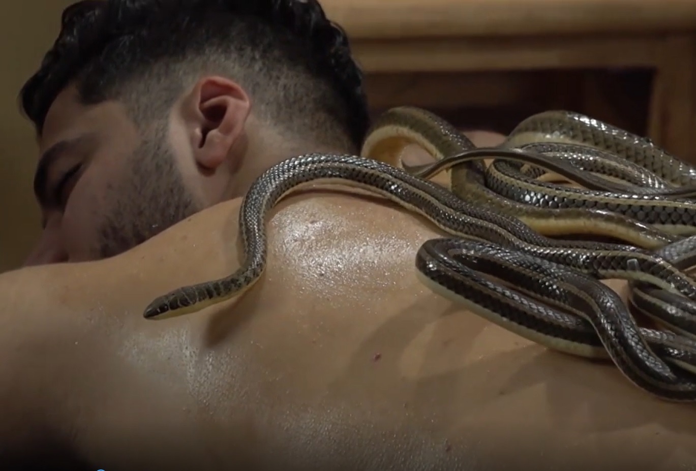 Massage bang ran o Ai Cap hinh anh