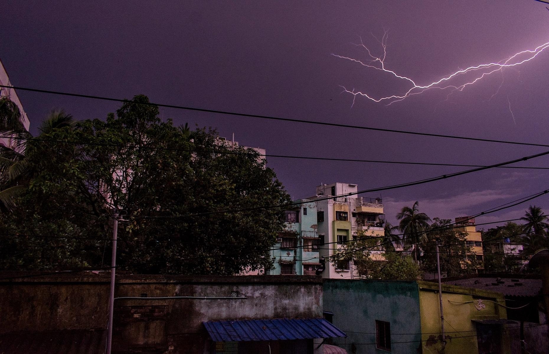 hien tuong thoi tiet trai mua anh 2