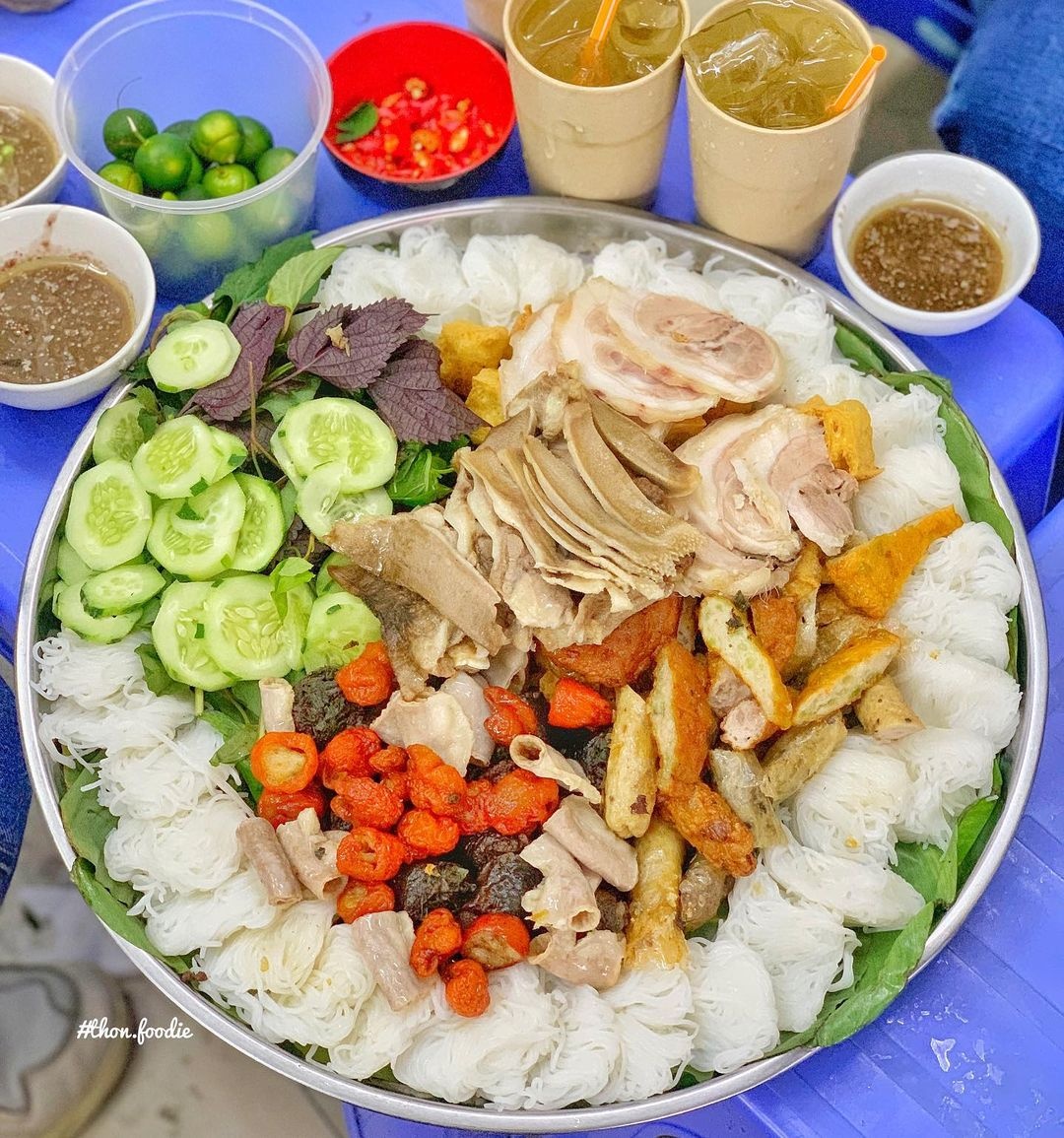 Food tour ở phố cổ Hà Nội ảnh 6 Food tour o pho co Ha Noi anh 6