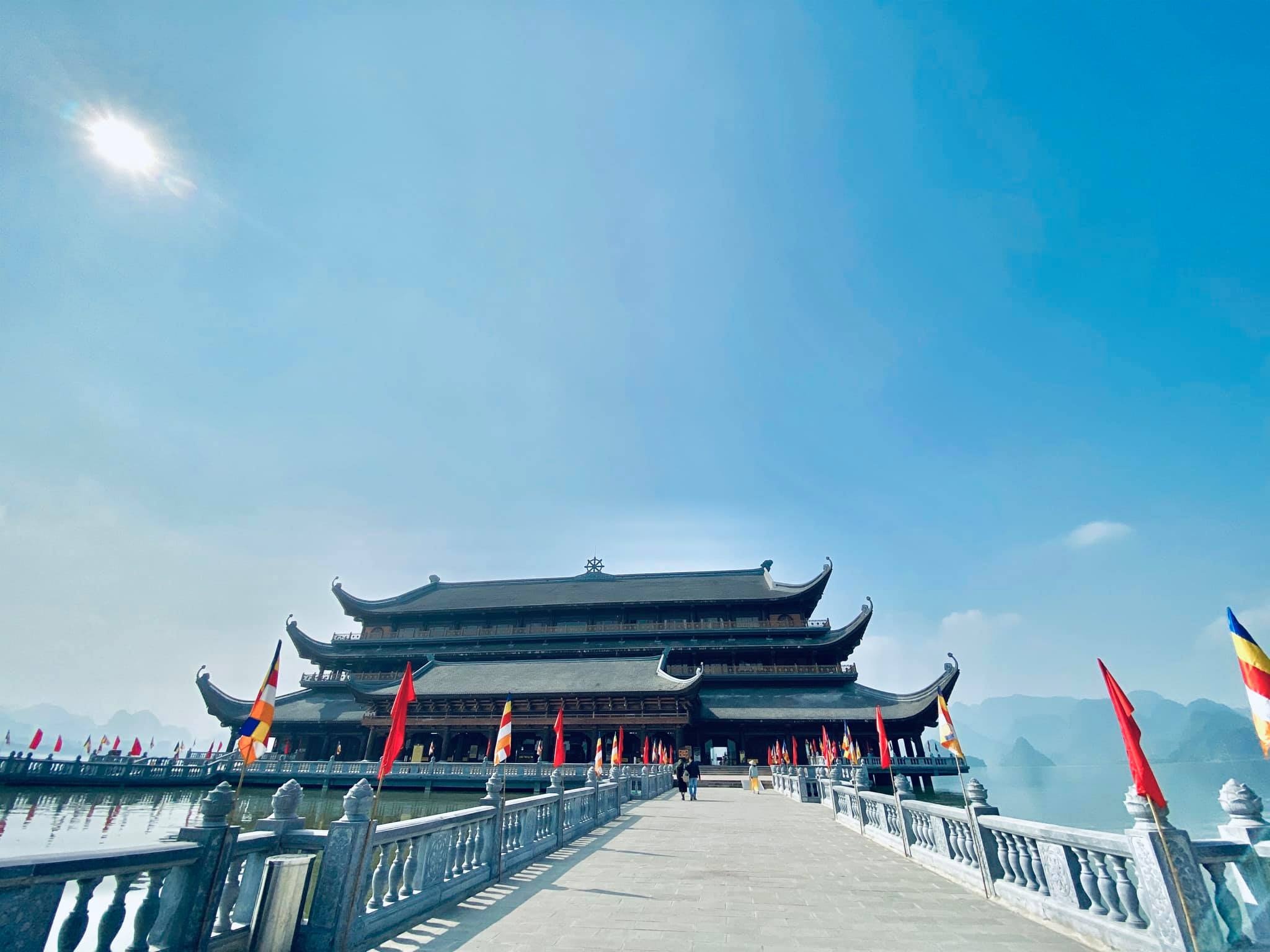 check-in chua Tam Chuc dip dau nam anh 4