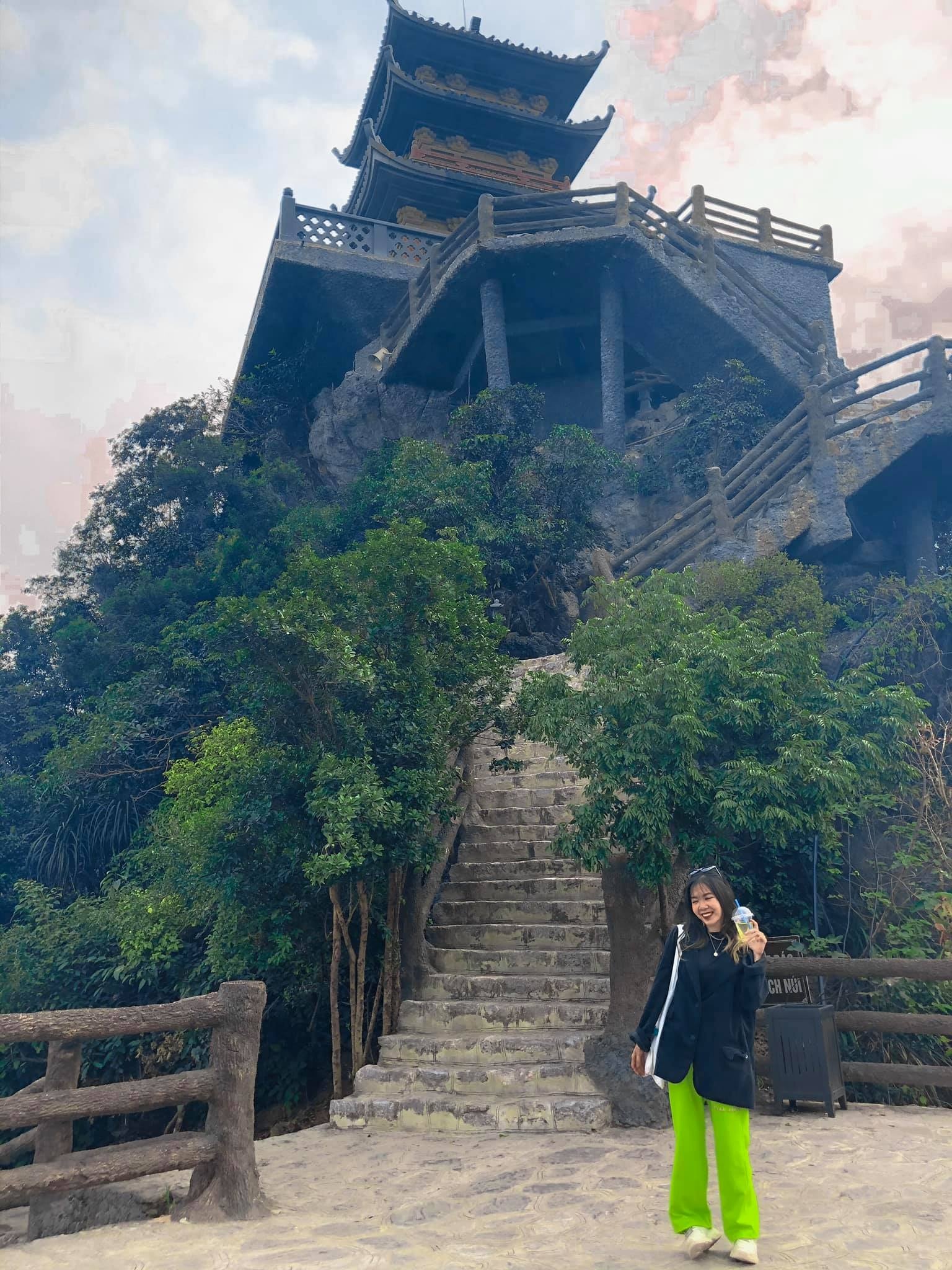 check-in chua Tam Chuc dip dau nam anh 9