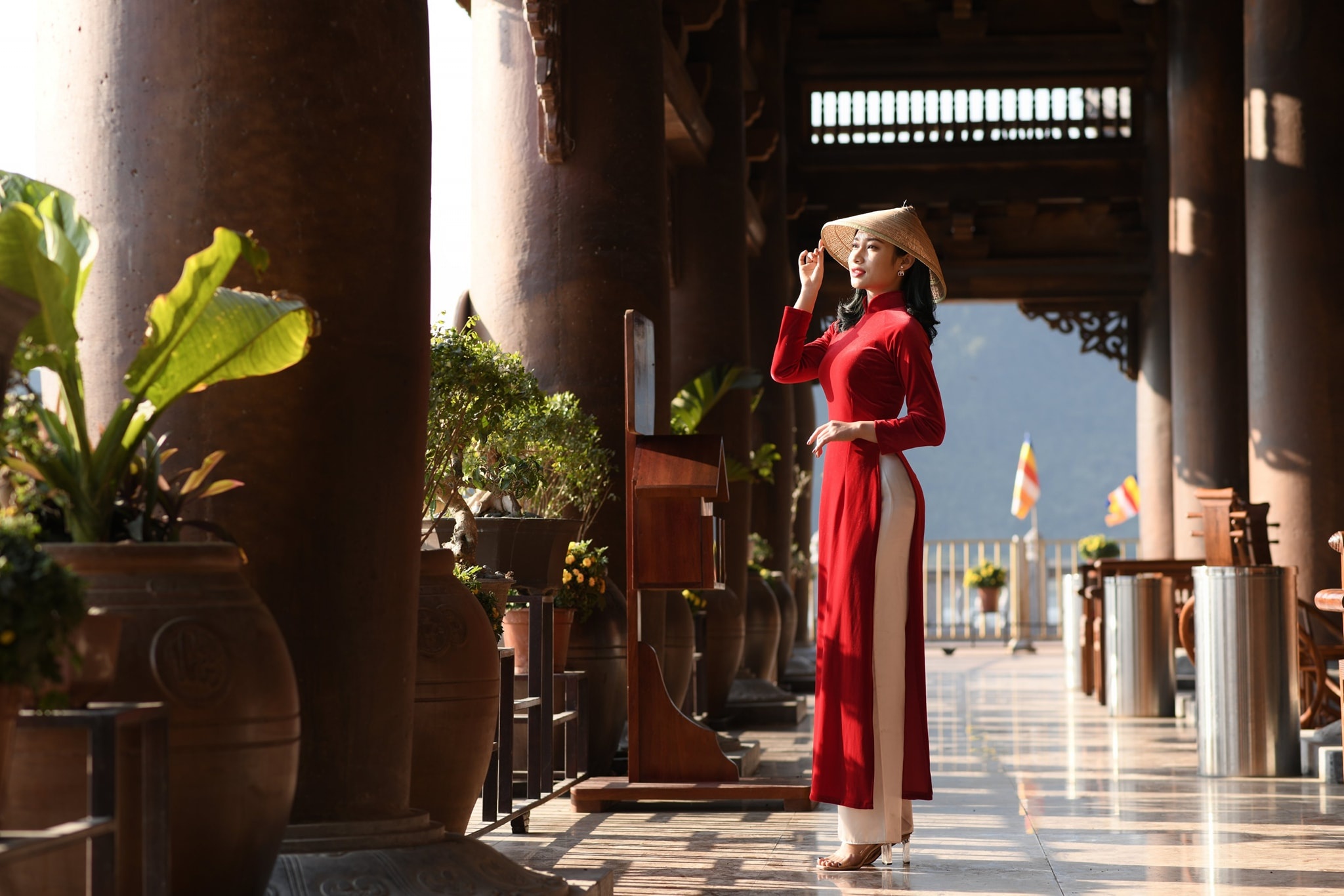 check-in chua Tam Chuc dip dau nam anh 10