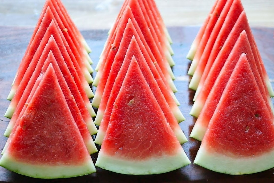 5 cach bo dua hau don gian, dep mat hinh anh