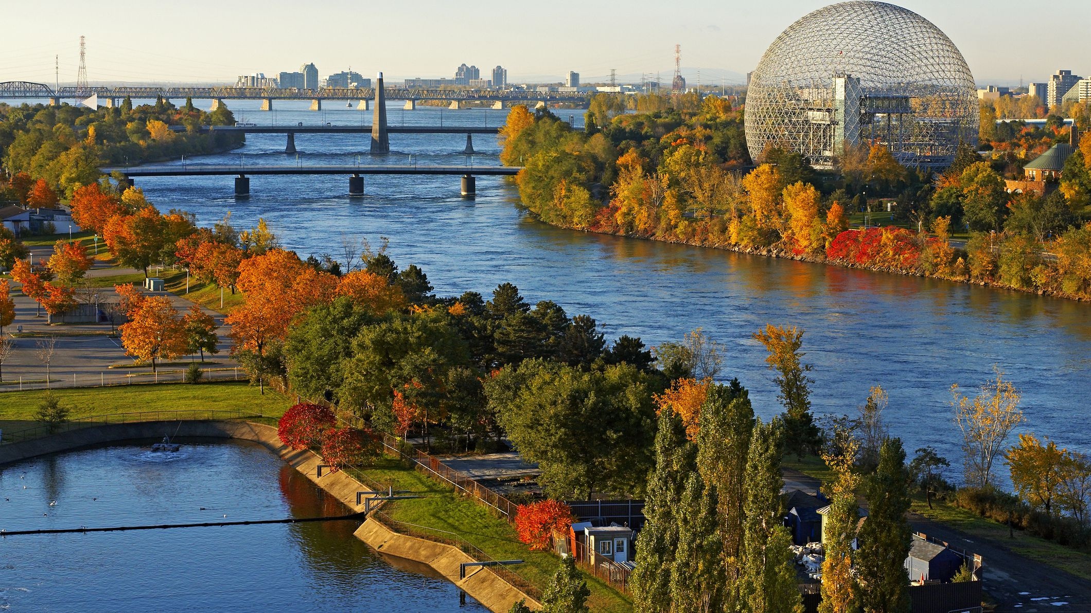 Thành phố có hơn 100 thác nước  ảnh 6 Thanh pho co hon 100 thac nuoc anh 6