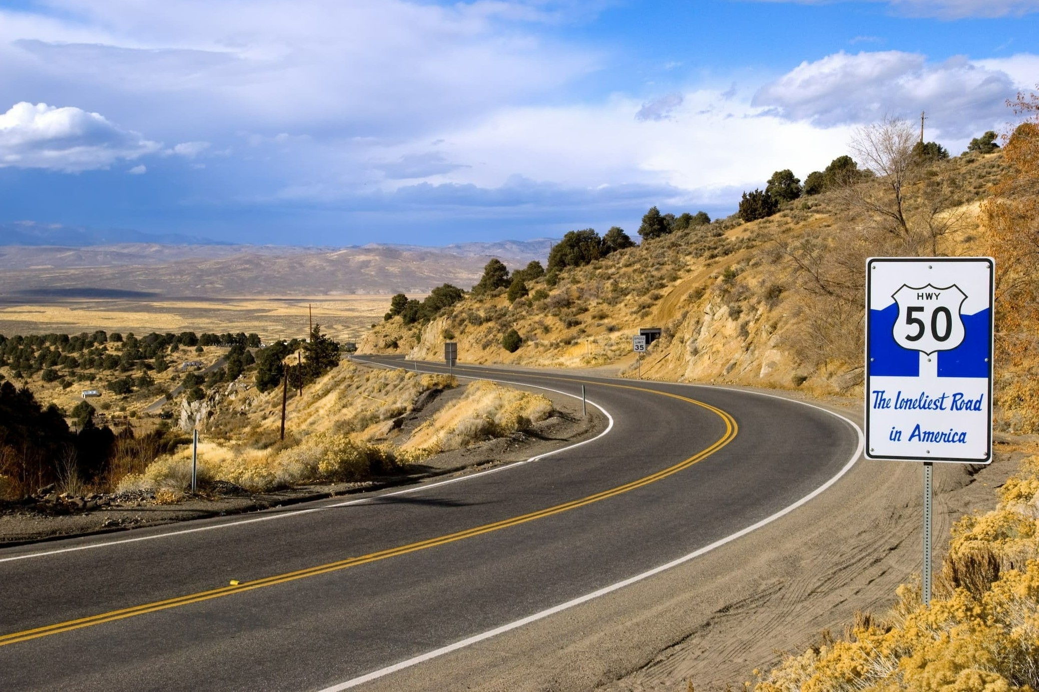 Con duong co don nhat nuoc My hinh anh