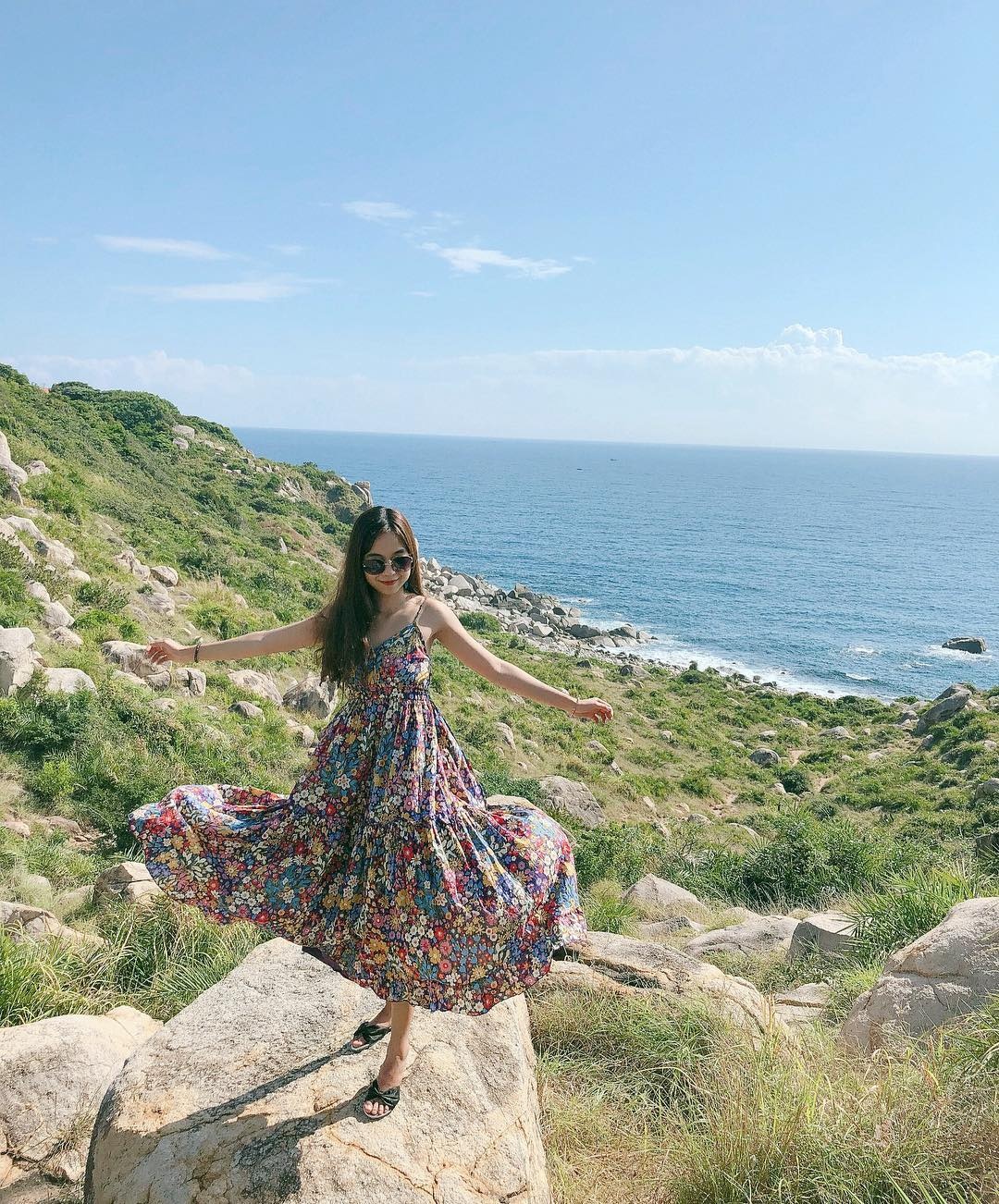 bãi đá trứng hút khách check-in ở Việt Nam ảnh 4 bai da trung hut khach check-in o Viet Nam anh 4