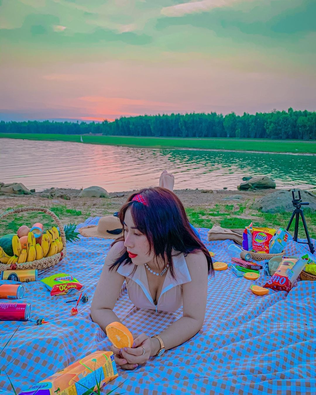 bãi đá trứng hút khách check-in ở Việt Nam ảnh 9 bai da trung hut khach check-in o Viet Nam anh 9