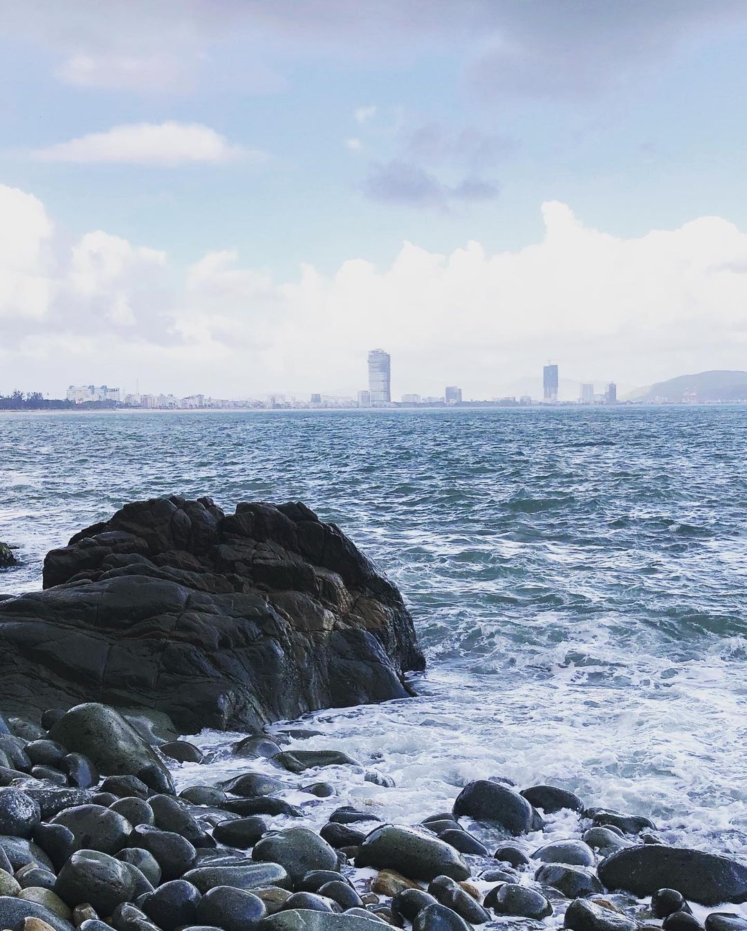 bãi đá trứng hút khách check-in ở Việt Nam ảnh 5 bai da trung hut khach check-in o Viet Nam anh 5