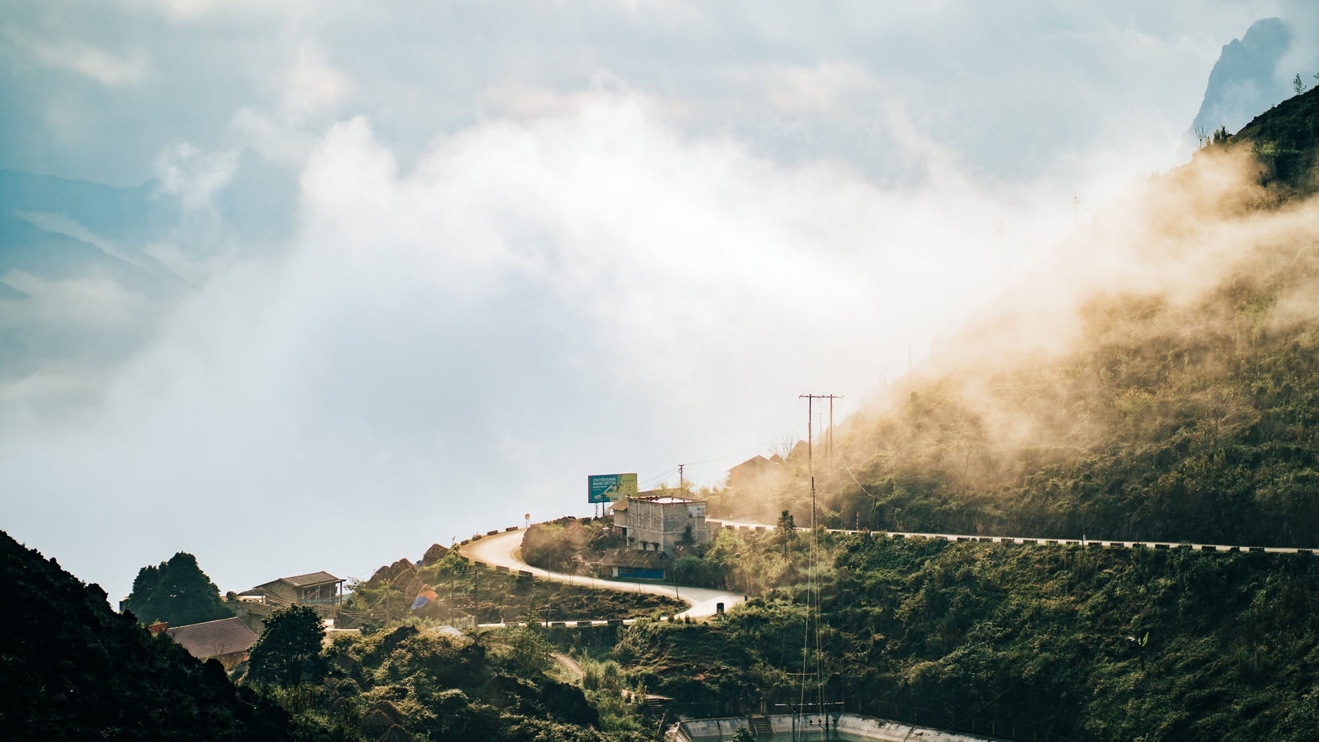 Sac xuan tren reo cao Ha Giang anh 4