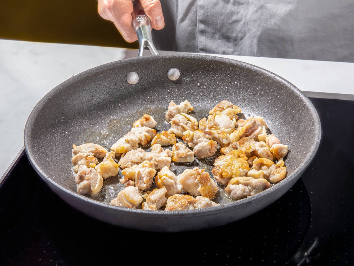 Cách nấu mì udon gà nấm ảnh 2 Cach nau mi udon ga nam anh 2