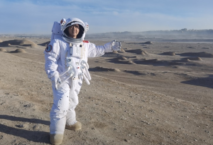 Noi du khach trai nghiem kham pha Sao Hoa hinh anh