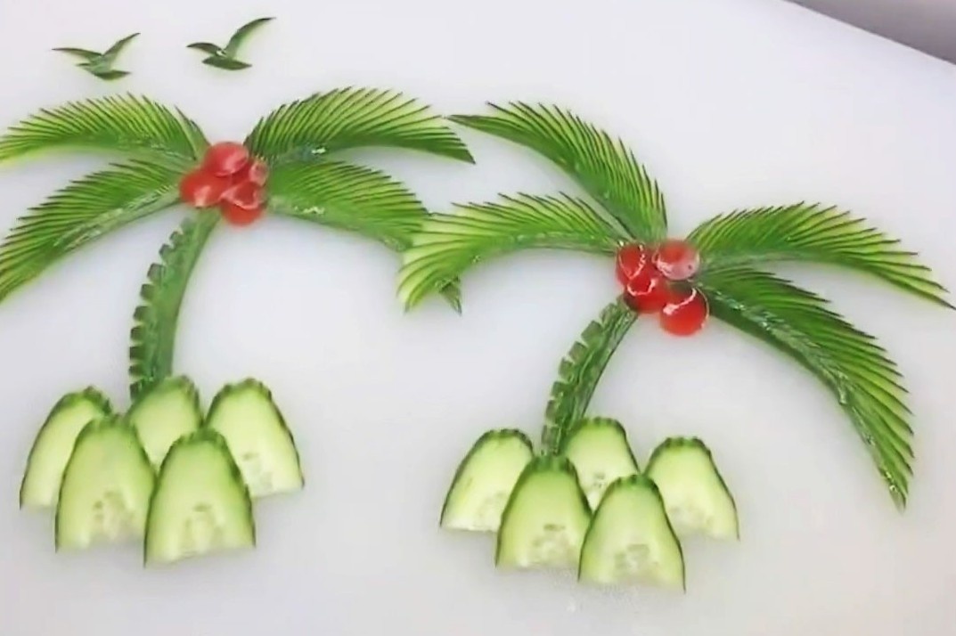 Trang tri mon an voi 2 cach cat tia dua chuot dep mat hinh anh