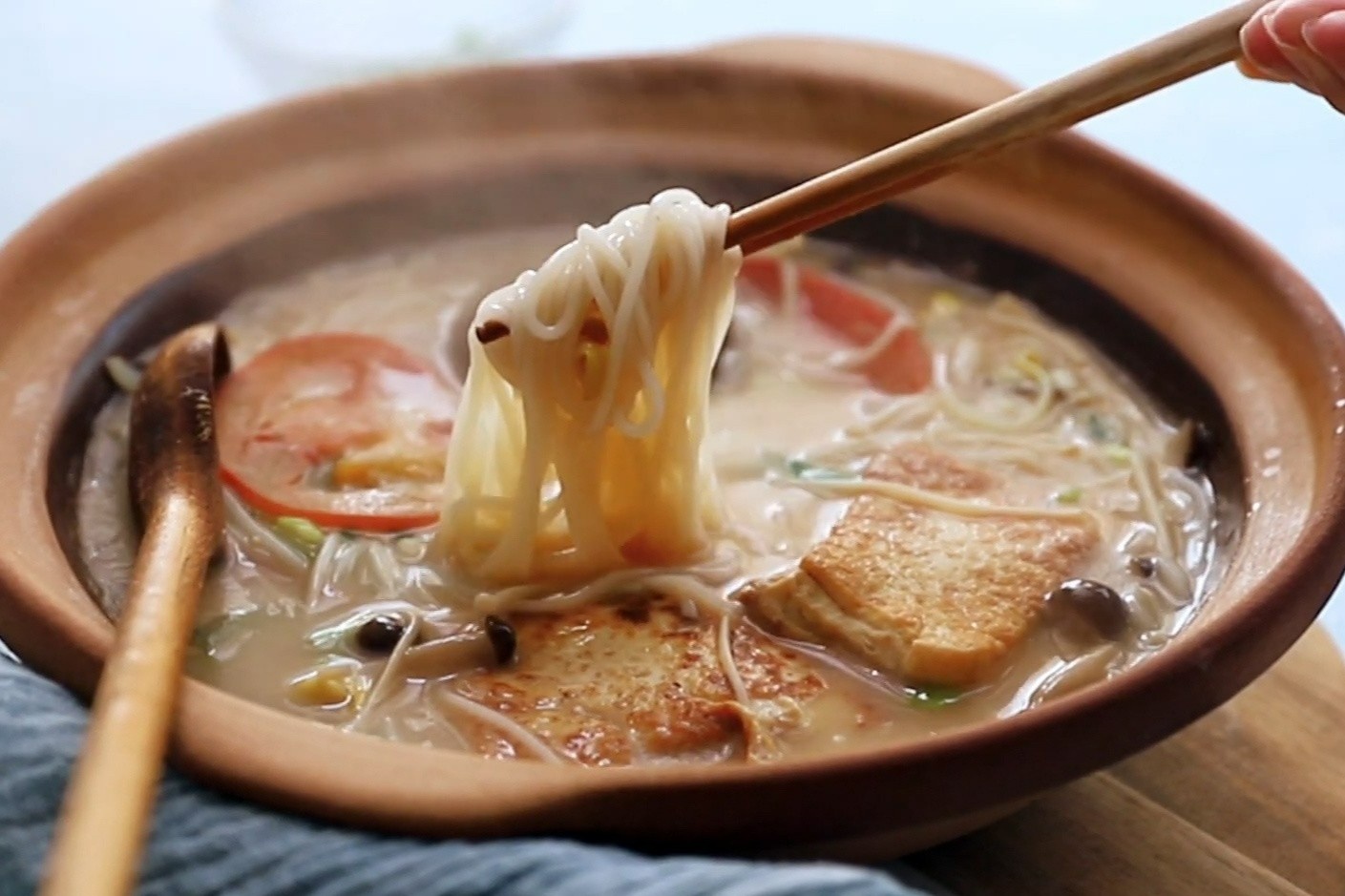 Cach lam mon bun ca don gian tai nha hinh anh