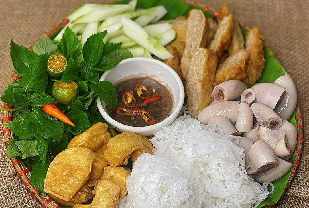 Dat bun pho qua app o Ha Noi hinh anh