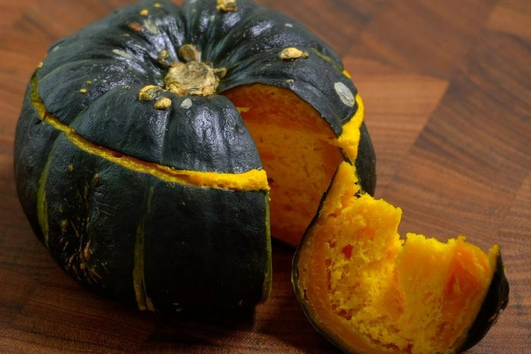 Cach lam banh trung bi ngo cho dem Halloween hinh anh