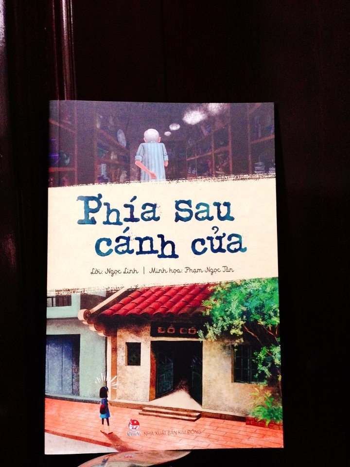 Phia sau canh cua anh 1