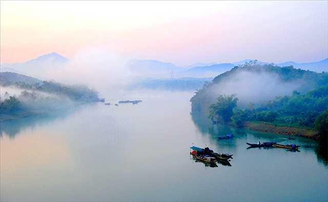 'Mai roi mua tanh trong xuan': Lang nghe tam tinh ngot ngao xu Hue hinh anh