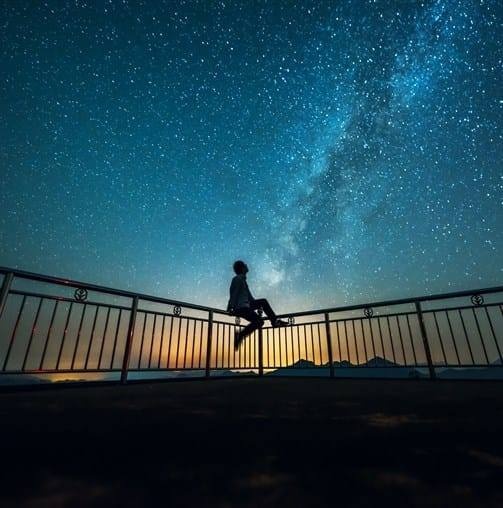 Hoc nhung dieu quy bau cua doi nguoi qua bo sach ‘Nhan sinh cuu bao’ hinh anh