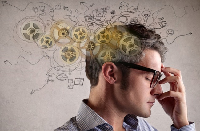 ‘Ban khong thong minh lam dau’: Lat tay nhung ao tuong cua con nguoi hinh anh