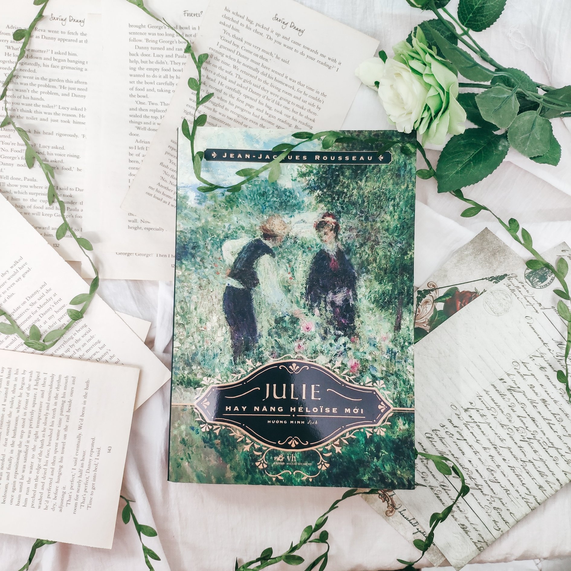 Julie hay nang Heloise moi anh 1