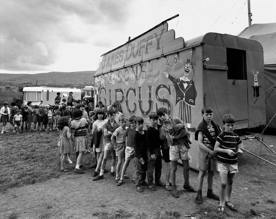 Magnum Ireland,  lich su Ireland anh 2