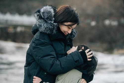 Buc tranh xa hoi Han Quoc qua tieu thuyet 'Ve nha voi me' hinh anh