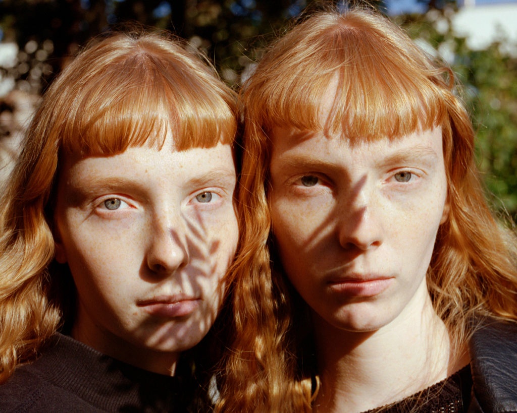 Nhung buc anh ve tinh cam chi em hinh anh