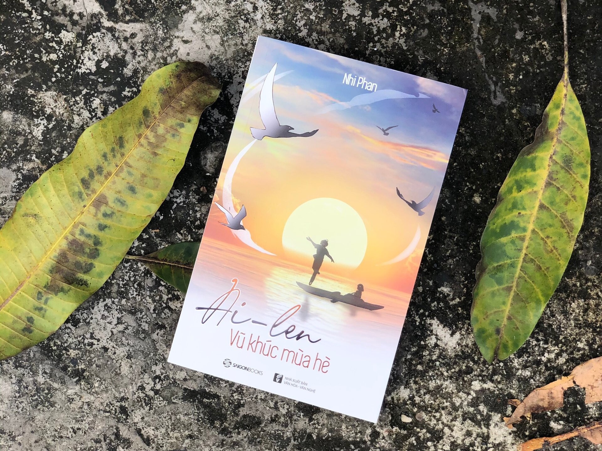 Vu khuc mua he va chuyen tinh dep hinh anh